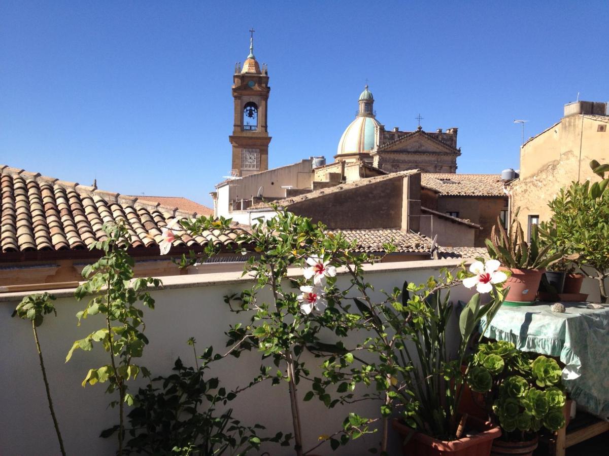 Il Piccolo Attico Bed & Breakfast Caltagirone Exterior foto