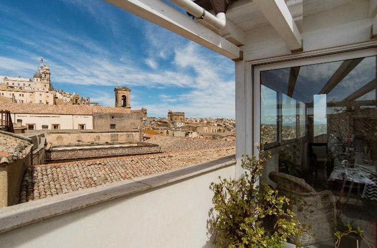Il Piccolo Attico Bed & Breakfast Caltagirone Exterior foto