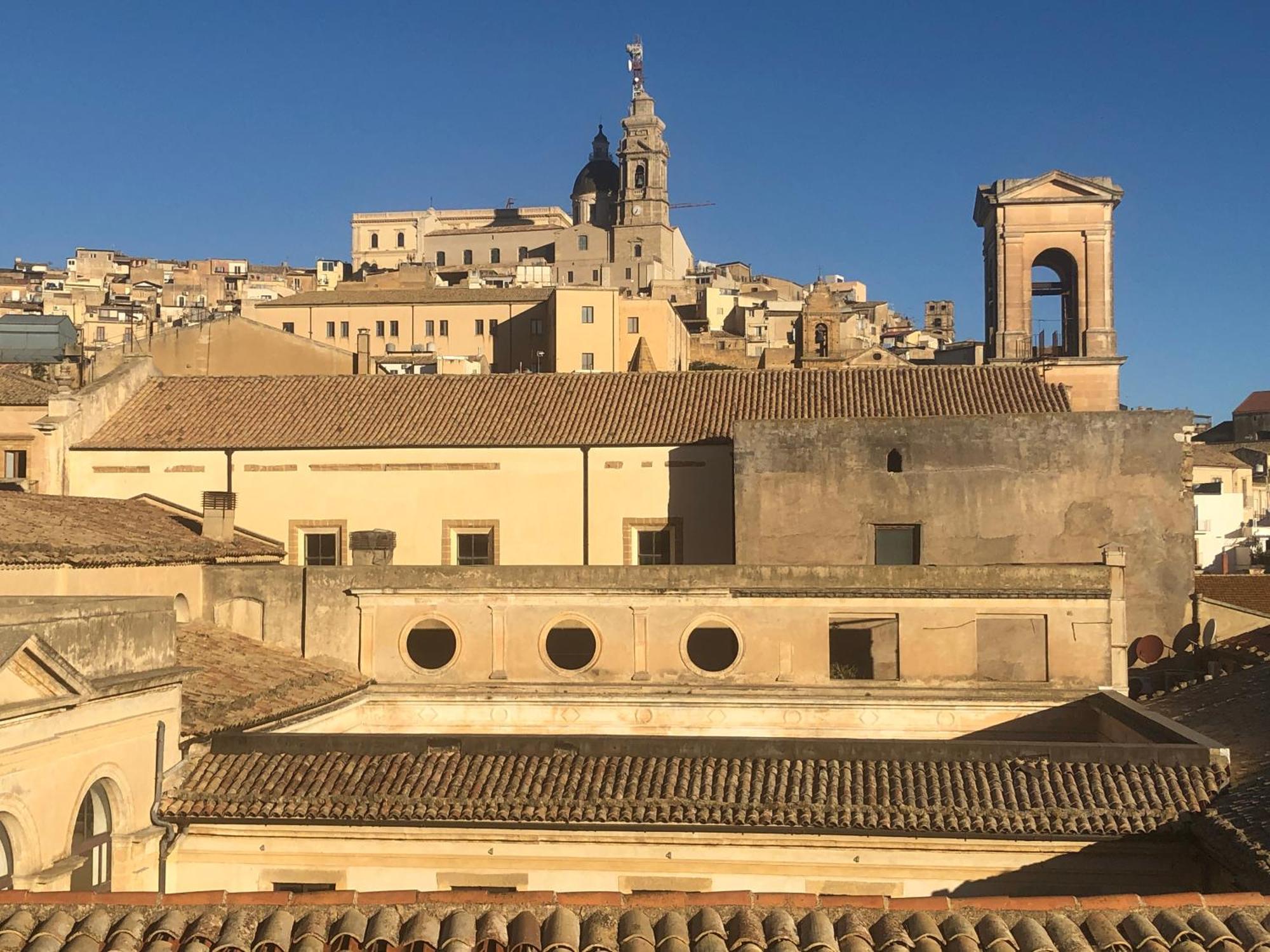 Il Piccolo Attico Bed & Breakfast Caltagirone Exterior foto
