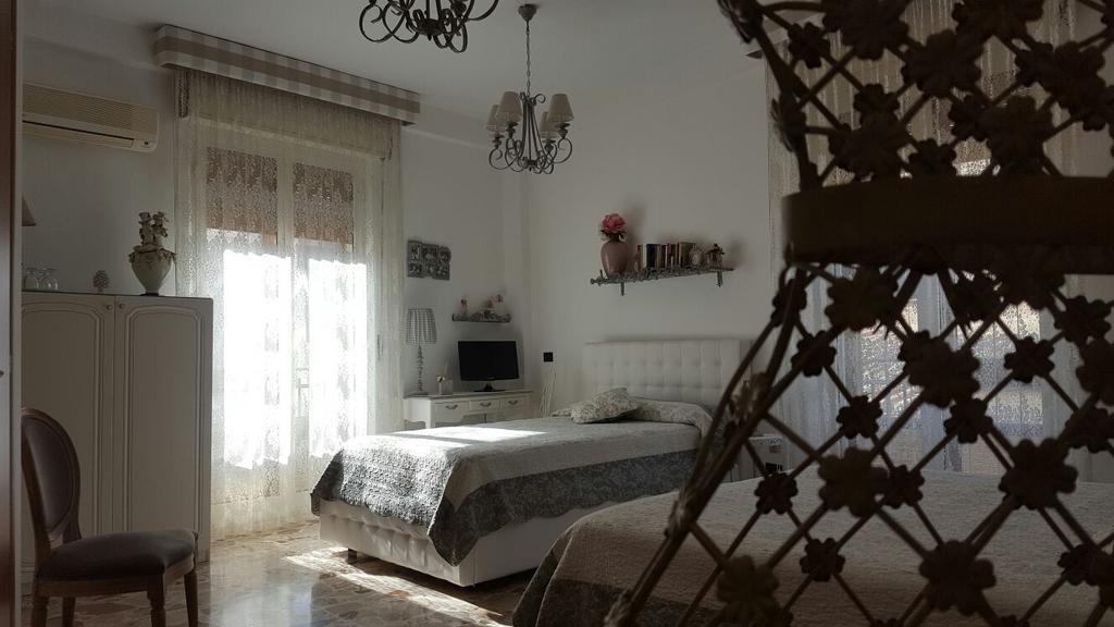 Il Piccolo Attico Bed & Breakfast Caltagirone Exterior foto