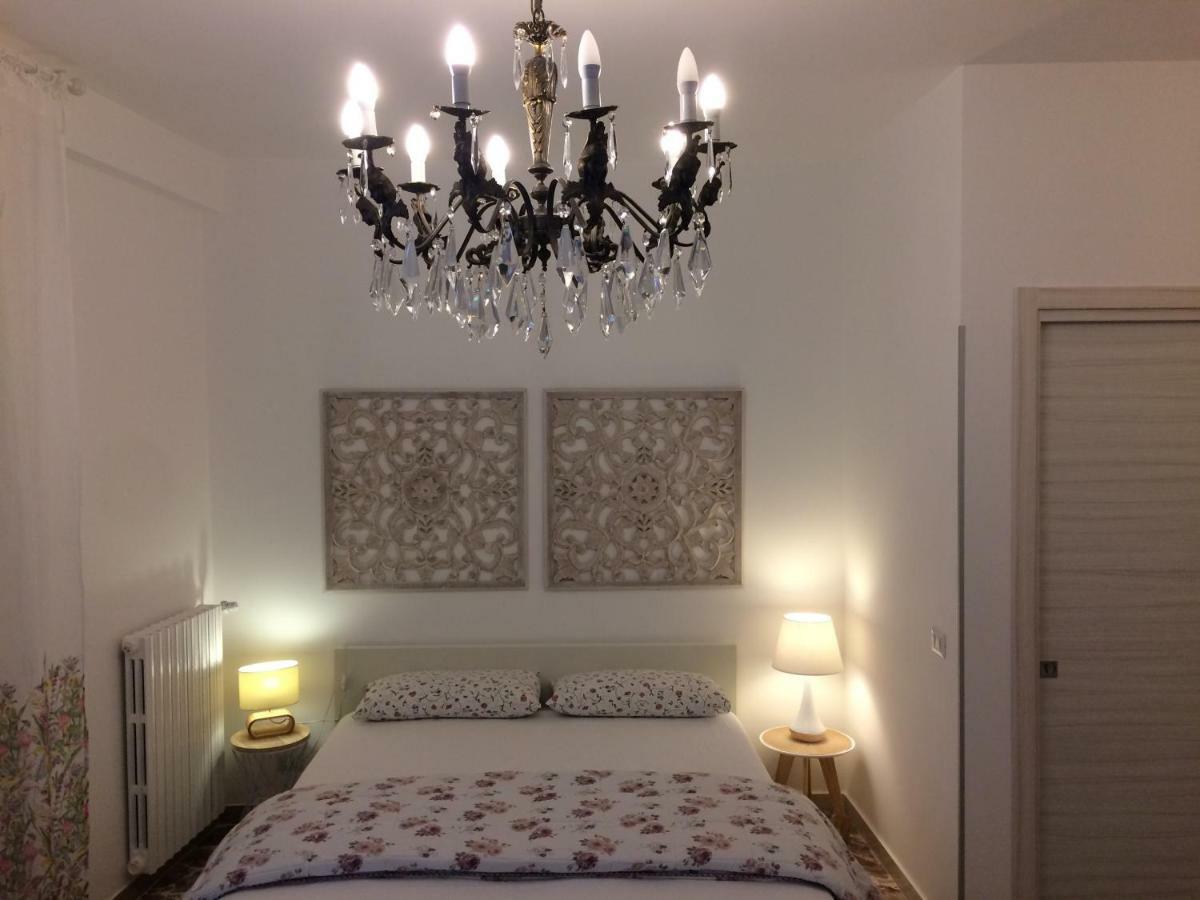 Il Piccolo Attico Bed & Breakfast Caltagirone Exterior foto